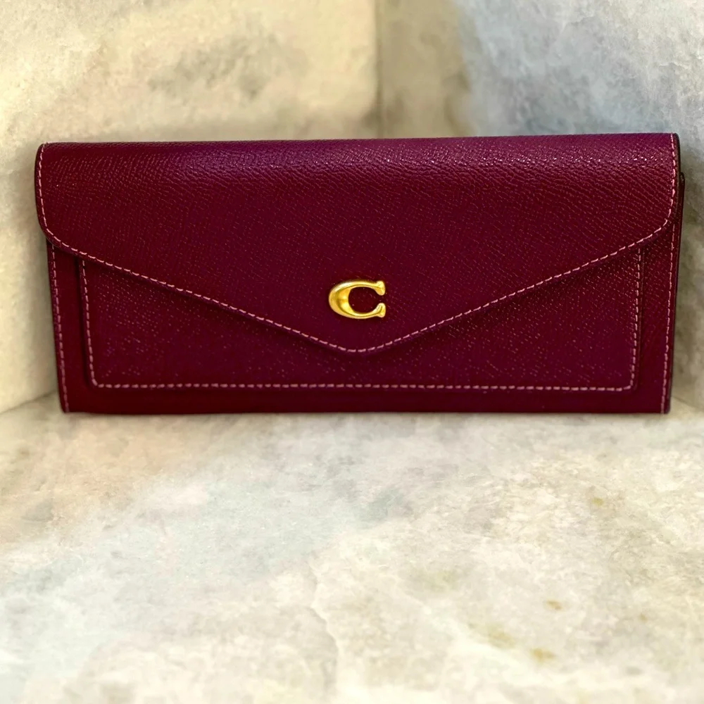 Coach Women’s WYN Soft Wallet - Picture 1 of 13
